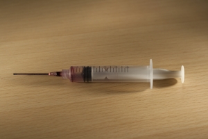 1336409_syringe.jpg