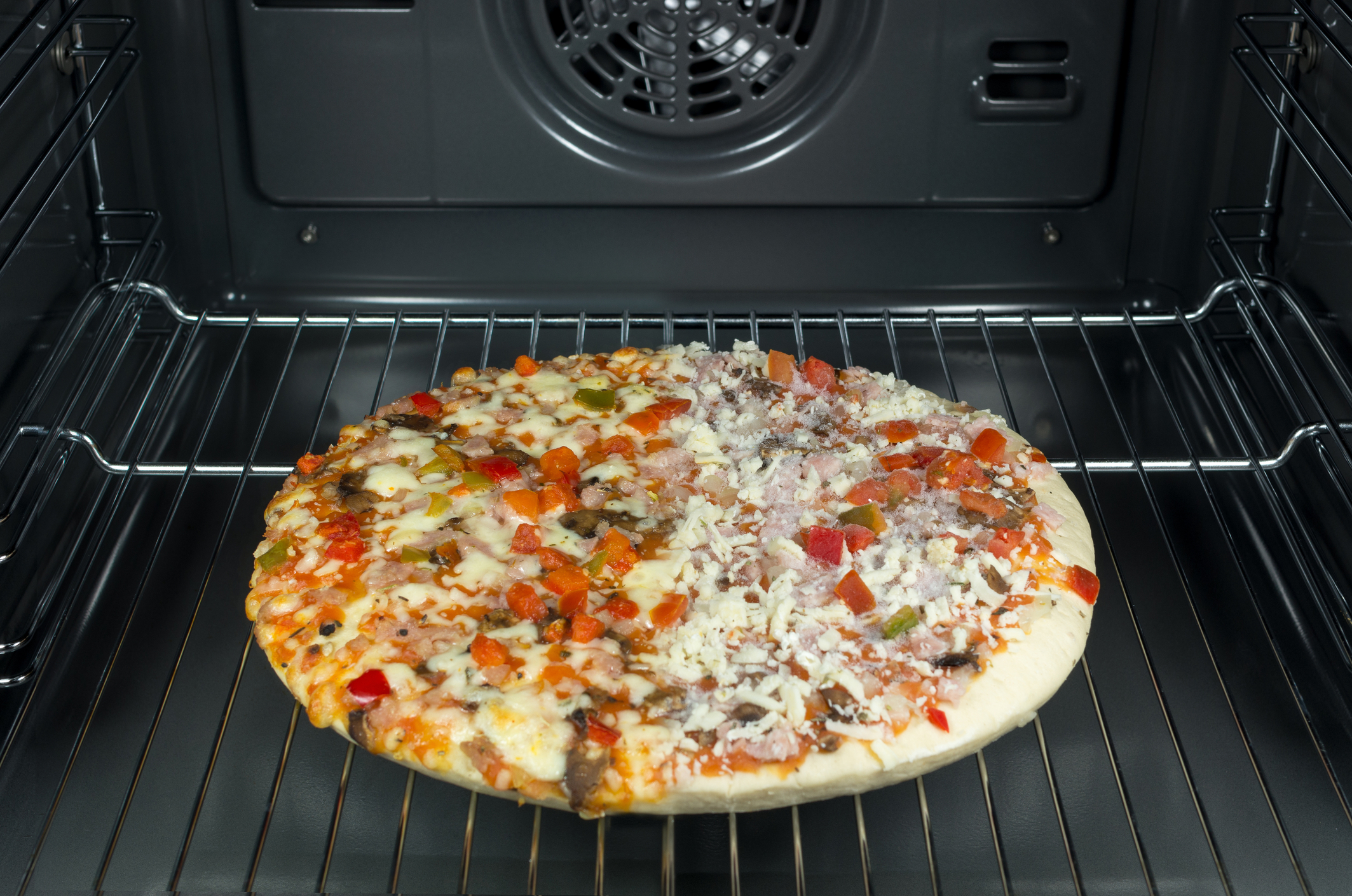 сколько времени нужно для приготовления пиццы в духовке фото 16